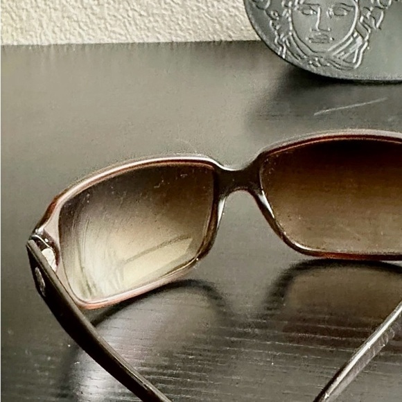 Versace Black Sunglasses with Embossed Case - Picture 6 of 10